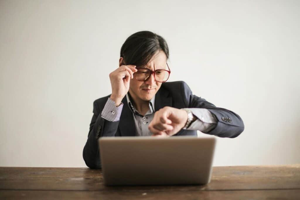 Guia Completo: Como Consertar Um Relógio Digital